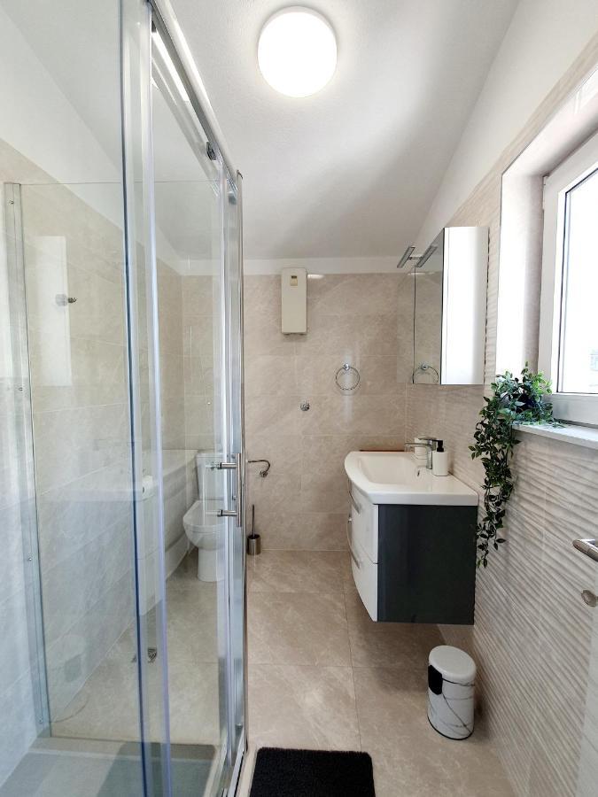 White House Apartments 杜基拉特 外观 照片