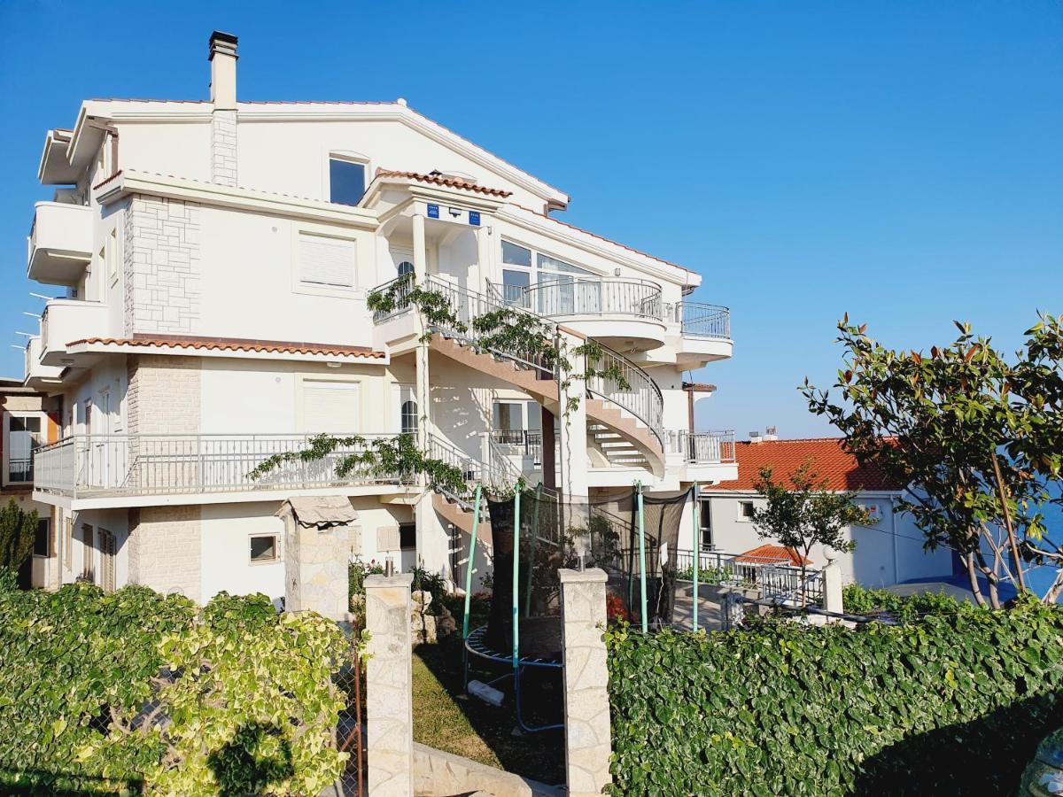 White House Apartments 杜基拉特 外观 照片