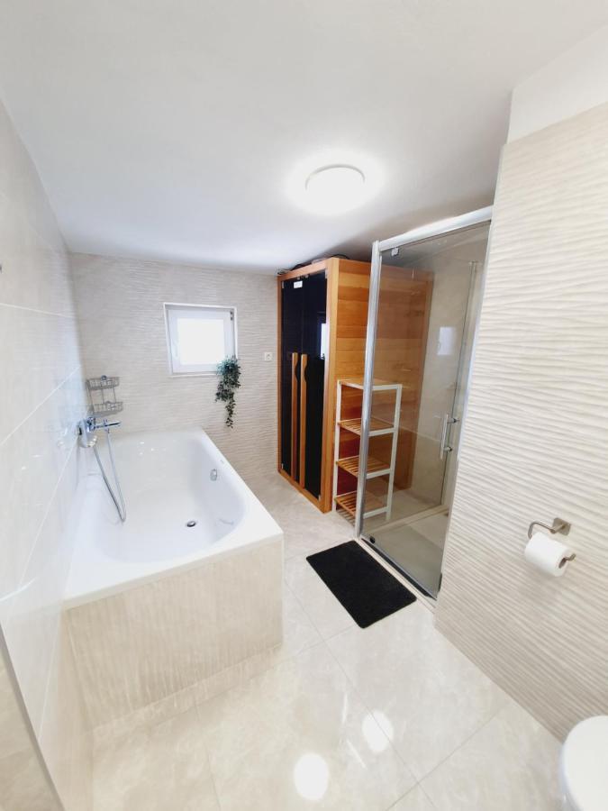 White House Apartments 杜基拉特 外观 照片